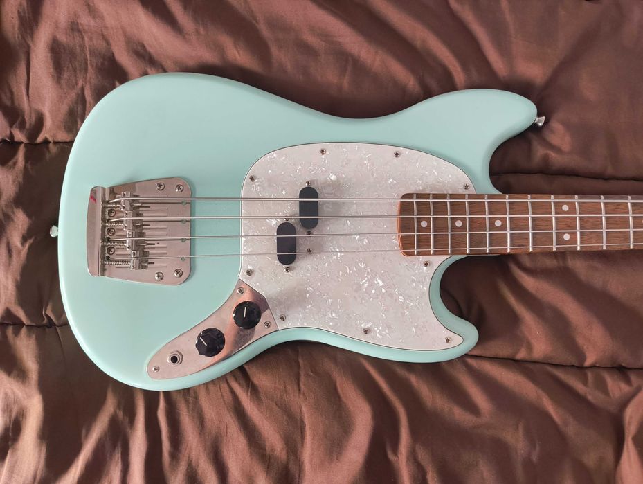 Squier CV Mustang Bass