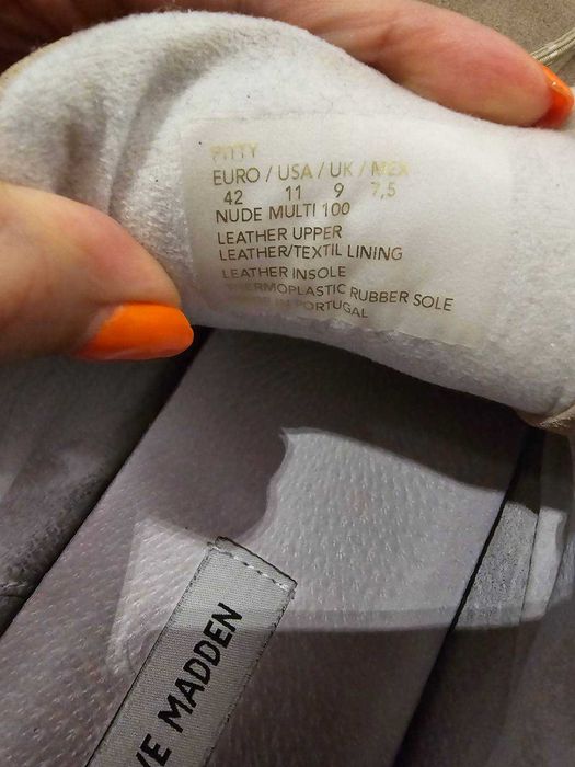 149. Sneakersy niskie beżowe Steve Madden rozm. 42