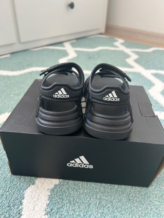 Sandały chłopięce Adidas r. 25