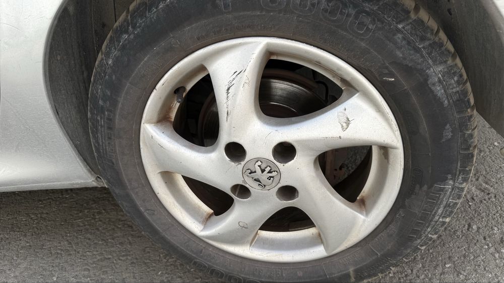 Peugeot 206 SW 1.4 gasolina viatura pra venda de peças