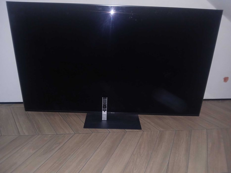 Hisense 65UXKQ, 65 cali minled Uszkodzony