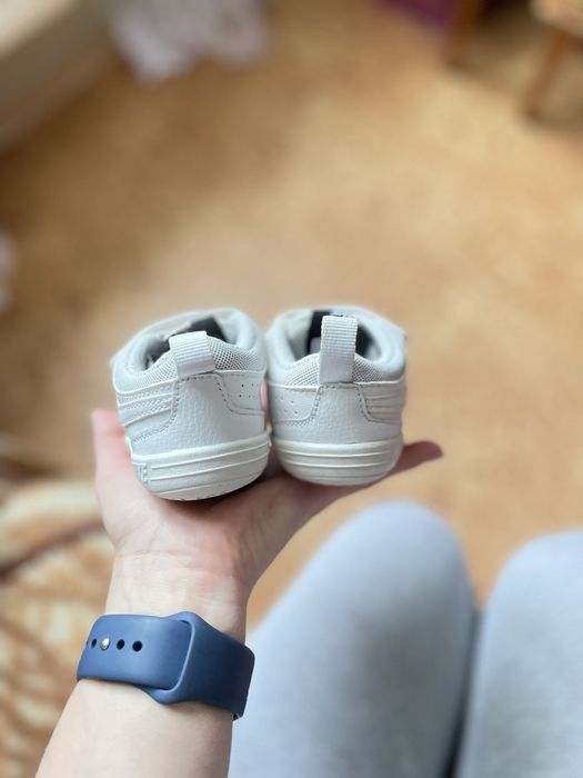 Кросівки (кеди) Nike білі, 22р