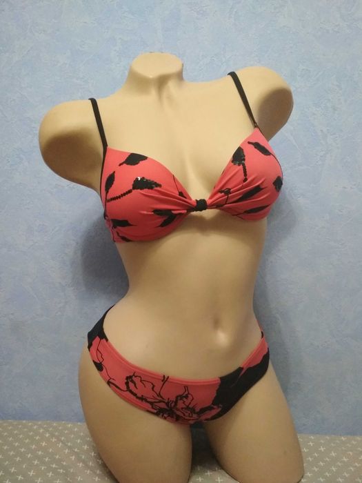 черно красный купальник на подростка или взрослого