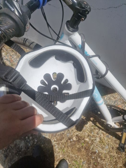Vendo Bicicleta com acessórios