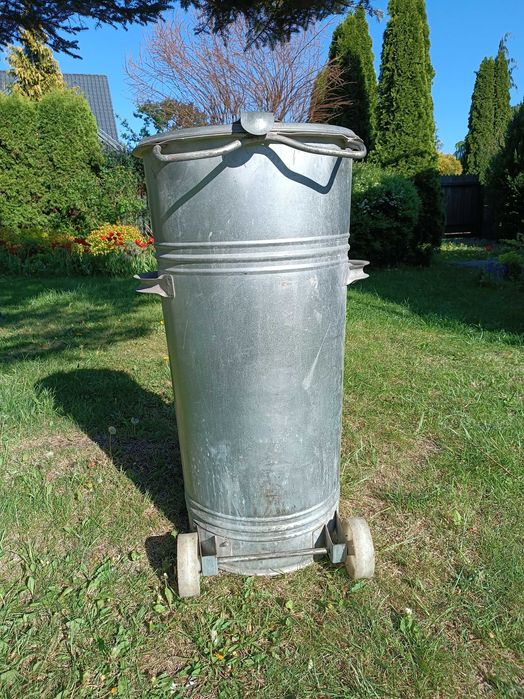 Kosz Pojemnik na popiół śmieci, stal ocynkowana, kółka, 120l