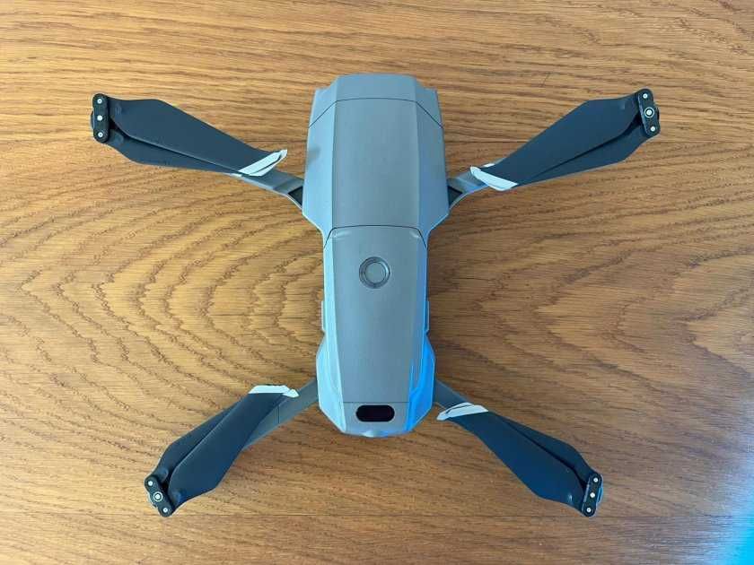 DJI Mavic 2 Zoom Fly More Combo – Drone 4K + Acessórios