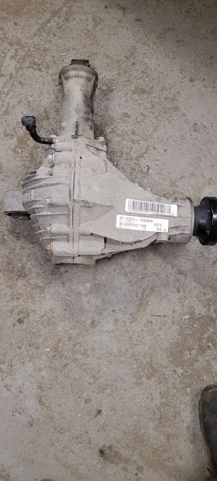 Dyfer  przód  jeep grand cherokee wk2 5.7