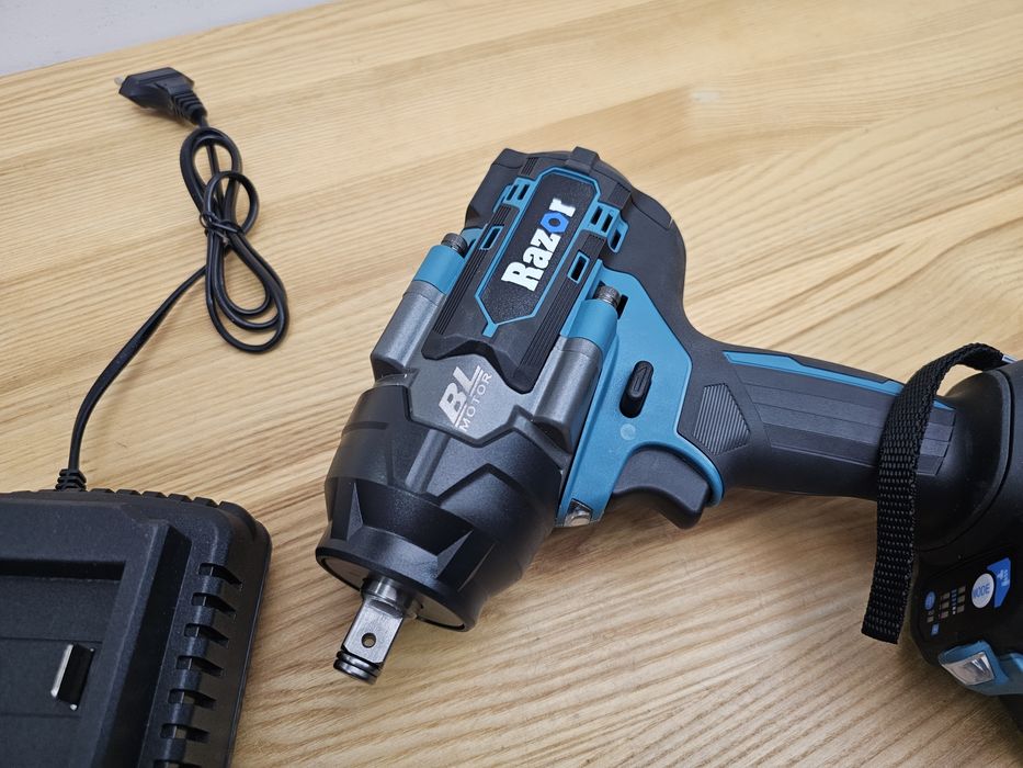 800Nm Мощный Ударный Гайковерт аккумуляторный Razor WN800 Бесщеточный
