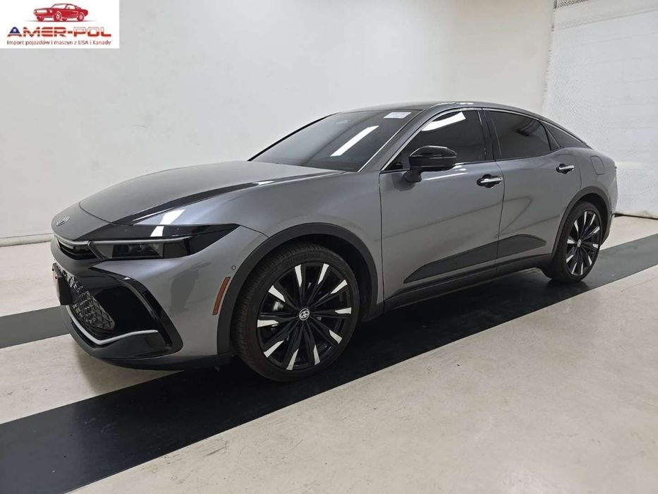Toyota Crown Platinum 2025