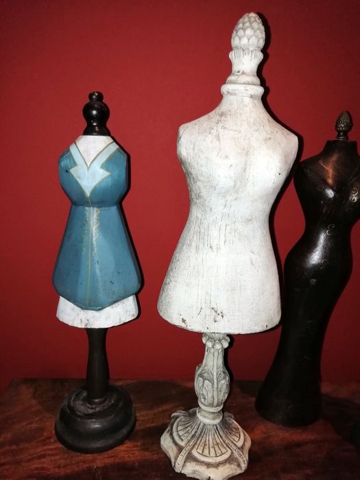 Bustos em madeira estilo vintage