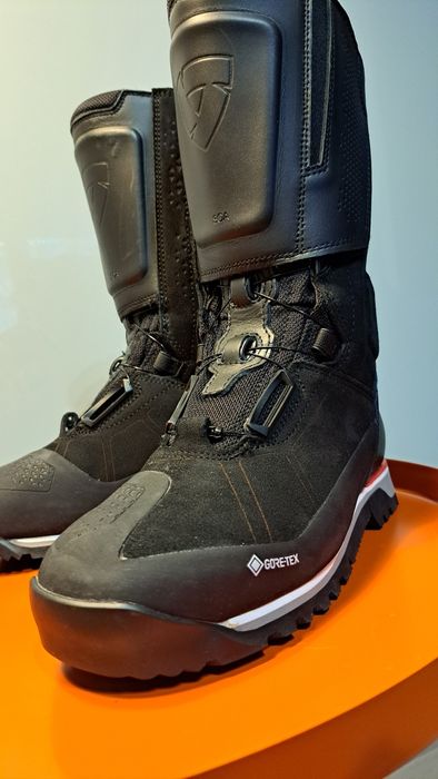 BButy REV'IT! Discovery GTX  39