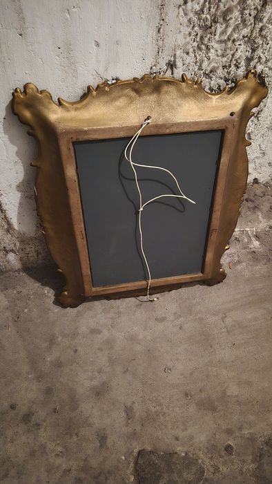 Lustro w stylu barokowym