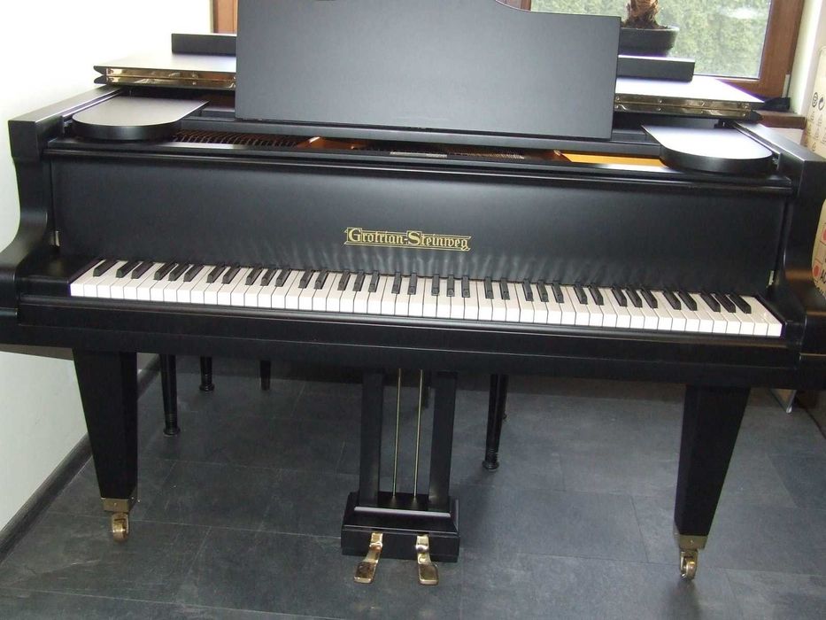 Fortepian Grotrian Steinweg mod 160 po renowacji, czarny