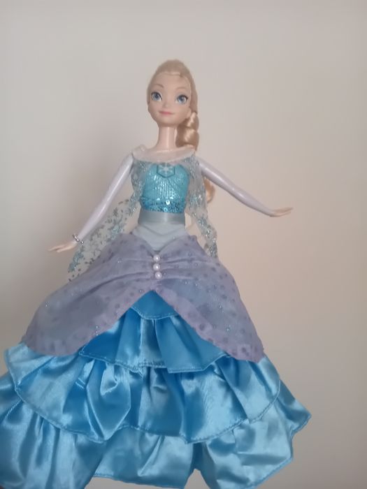 Boneca frozen ( Elsa)