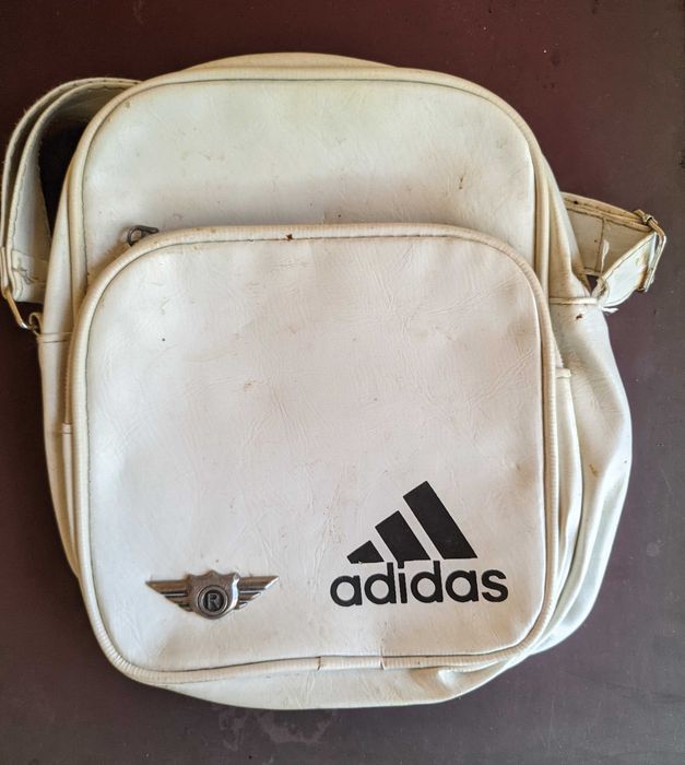 Белая спортивная мини-сумка Adidas с короткой ручкой