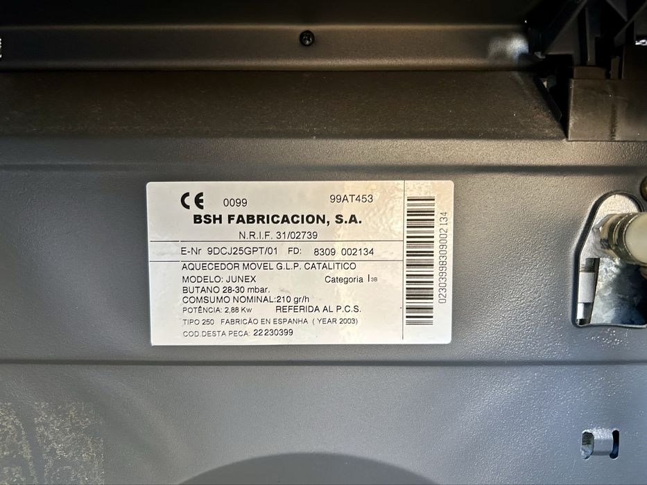 Aquecedor catalítico a gás com botija vazia incluída