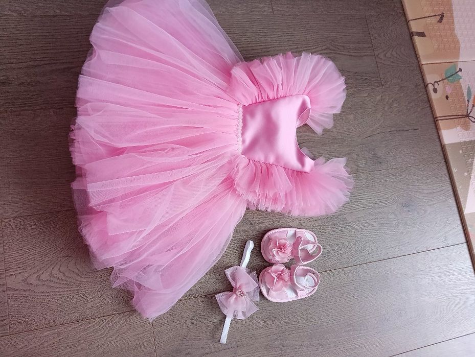 Сукня на рочок розмір 74-80