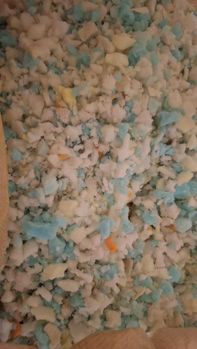 Enchimento de aparas de poliuretano para almofadas, sofás, poltronas, bricolage - 10 Kg