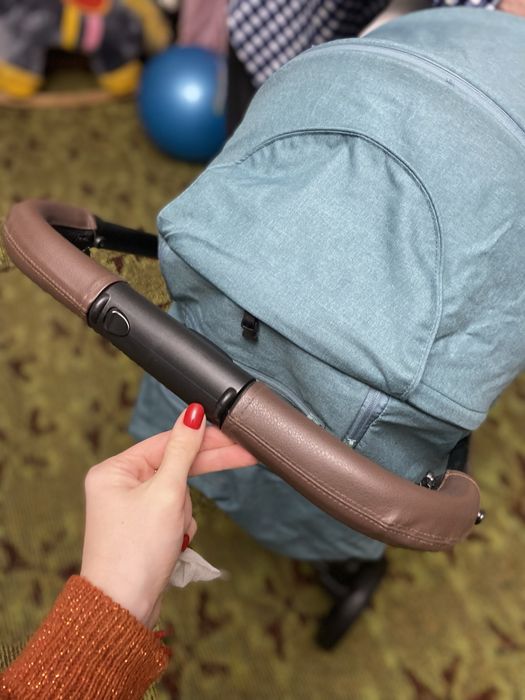 Коляска прогулочная Carrello Bravo