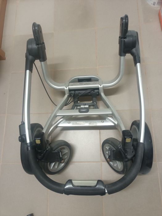 Продам коляску GRACO