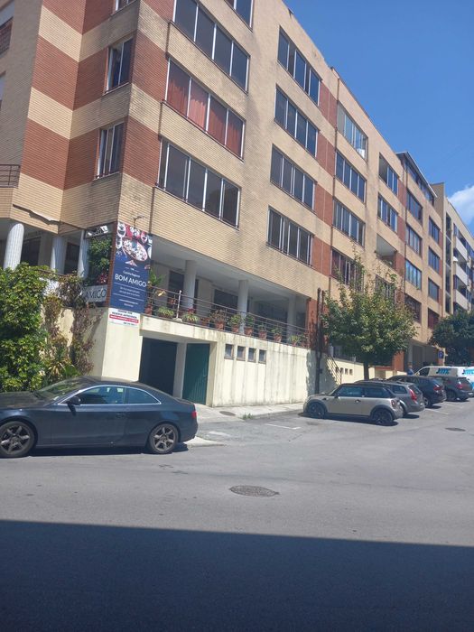 Garagem em Guimarães