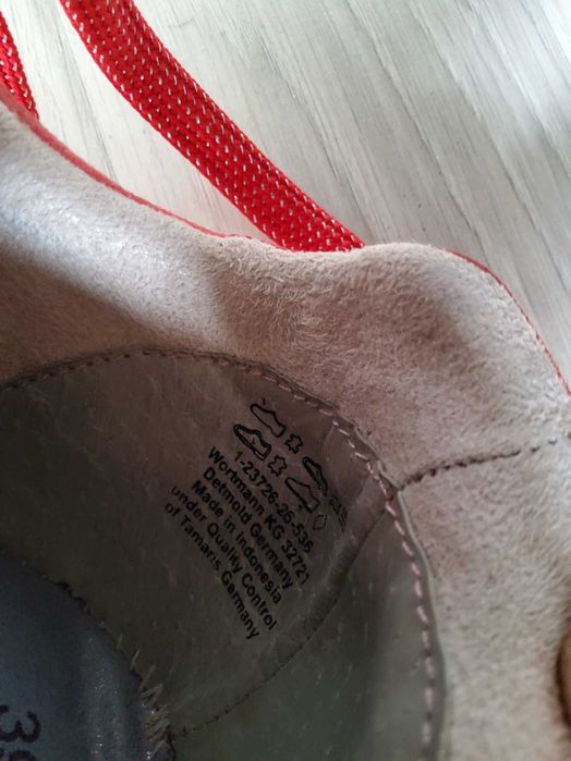 Buty  Tamaris czerwone 25,7 cm  naturalna skóra