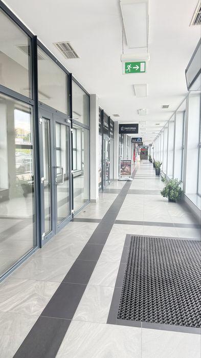Wynajmę lokal 40 m2 w CH Francuska w Zielonej Gorze