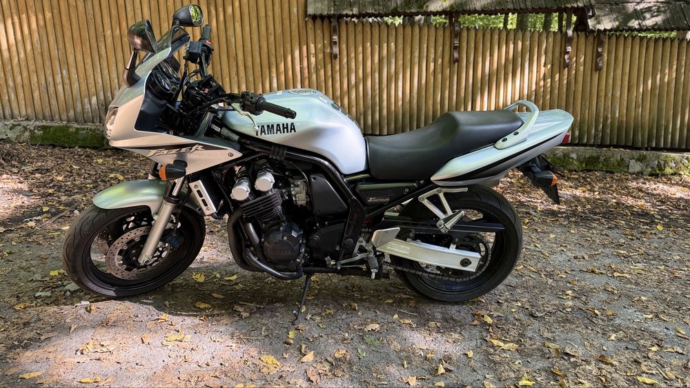 Yamaha FZS6 Fazer 2002