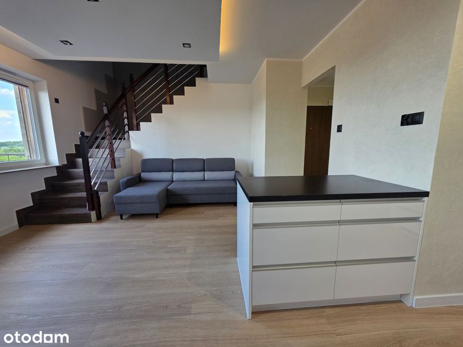 Dwupoziomowe mieszkanie  3 pokoje 65 m² po remonci
