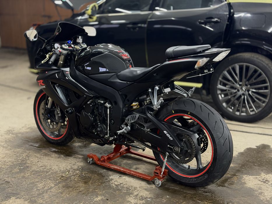 Suzuki GSX-R 600 k7 2007рік. В Гарному Стані! Готовий до сезону!!!