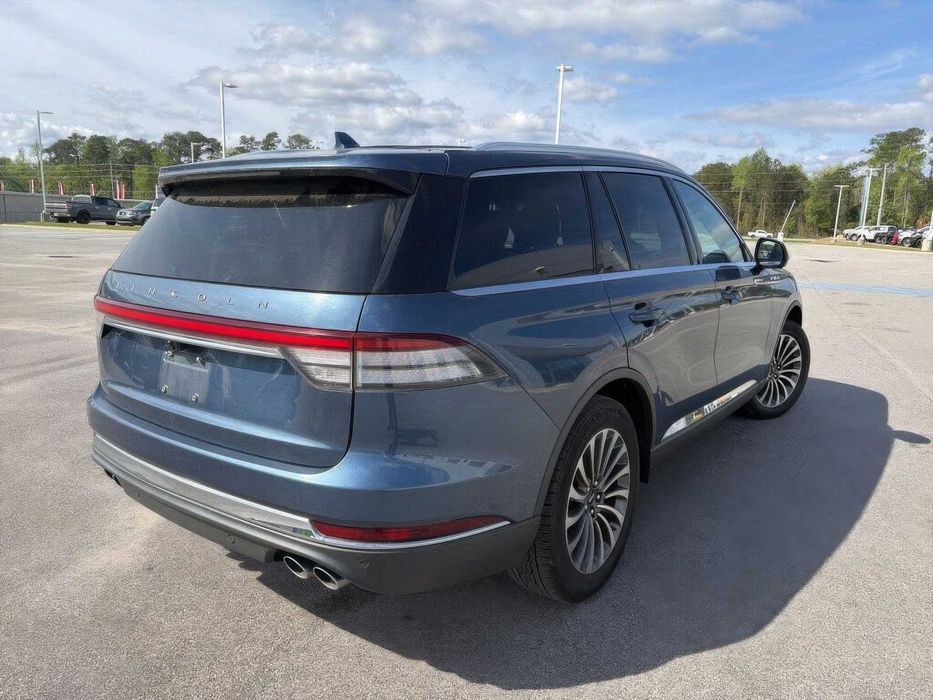 Lincoln Aviator      2020