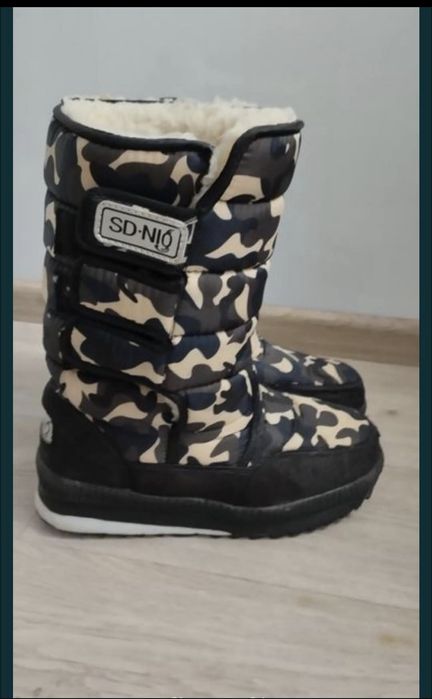 Уггі 41 р , куртка 152-158 р