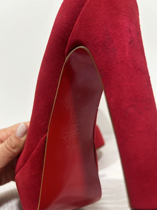 Christian Louboutin 39 vermelho