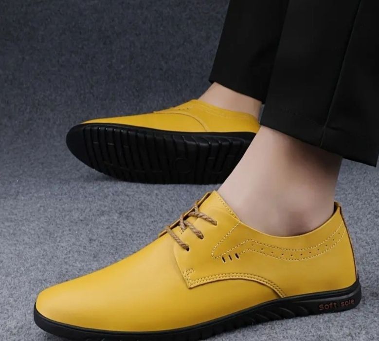 Sapatos de couro Genuino
