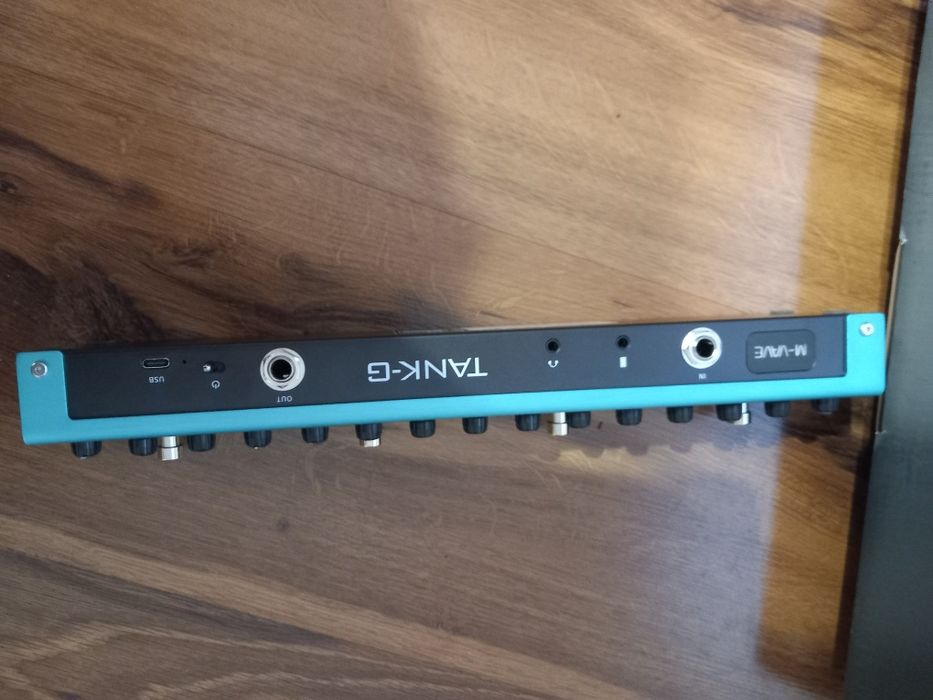 Multiefekt gitarowy m-vawe