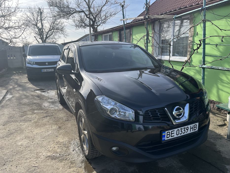Nissan Qashqai 2011 2.0 газ/бензин , автомат