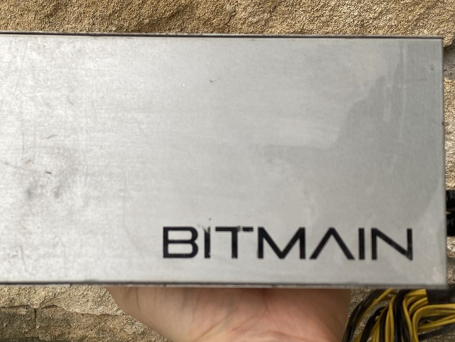 Блок питания Bitmain APW3 1600 Вт, 12V