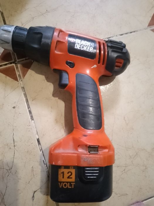 Шуруповёрт black decker 12v б.у