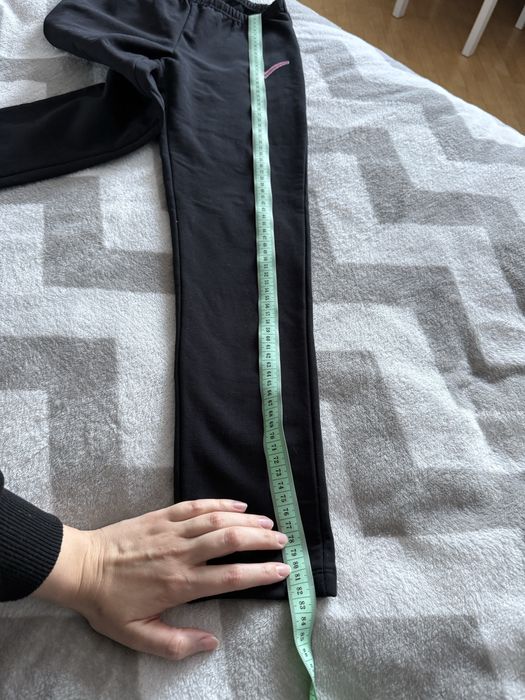 Спортивний костюм на дівчинку 152