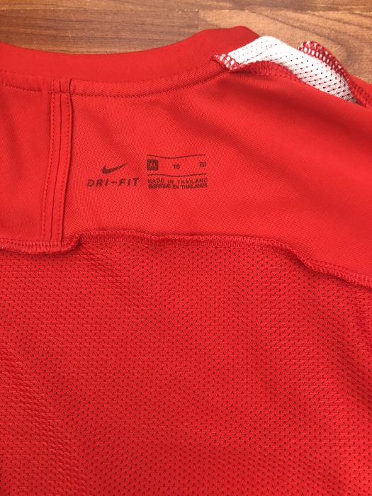 Спортивная футболка Nike DRI - FIT