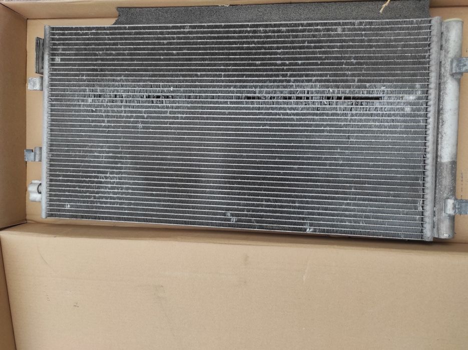 Радіатор кондиціонера із Renault grand scenic 3 (2011),