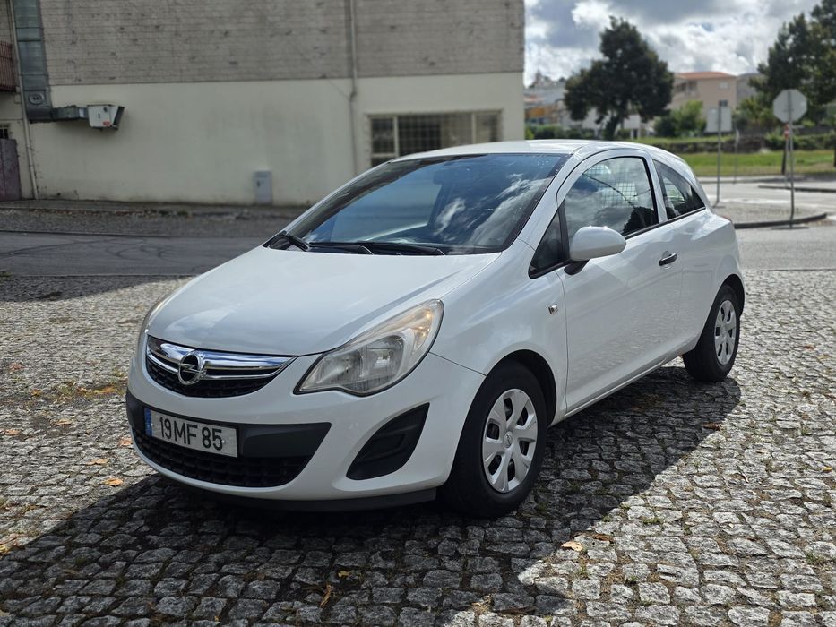 Opel Corsa D FaceLift C/Nova