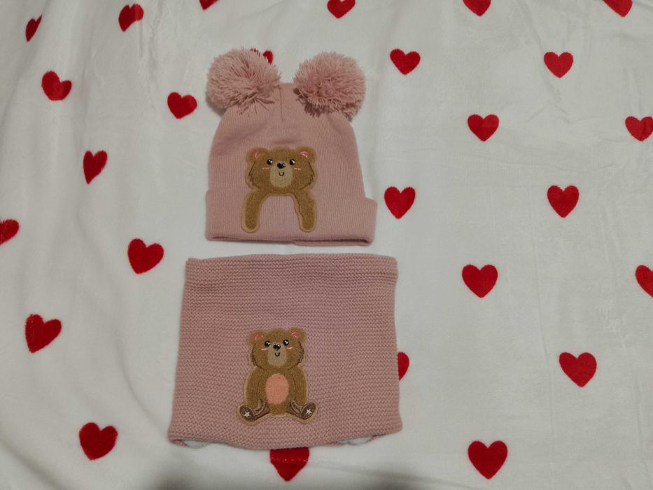 Uroczy komplecik czapka i komin dla dziewczynki ELOY