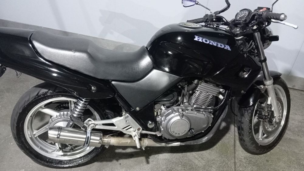 Honda CB 500 em ótimas condições