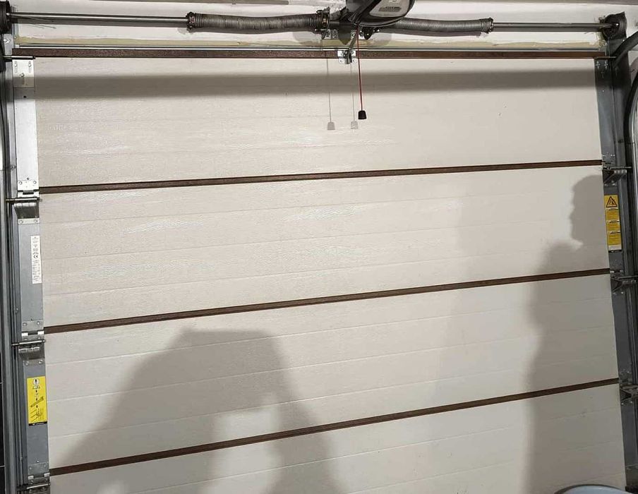 Sprzedam bramę garażową segmentową Wiśniowski 2500x2200