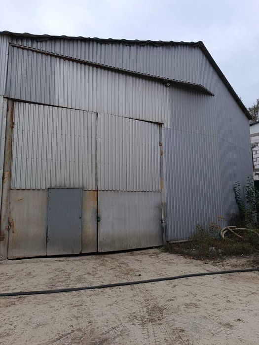 Производственная база с Участком 30 сот Киев 7км / Складские помещения