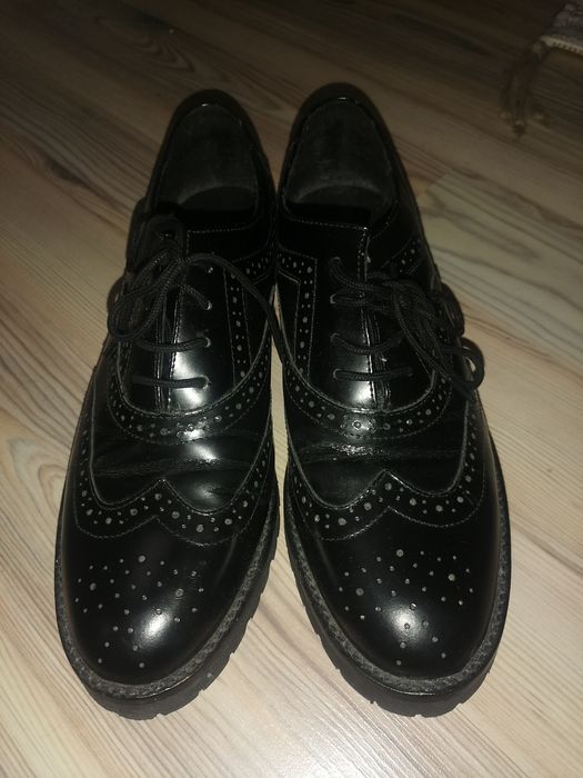 Półbuty damskie skórzane czarne 40