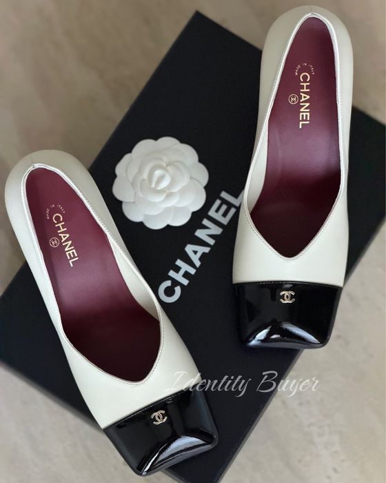 Туфлі Chanel шкіряні