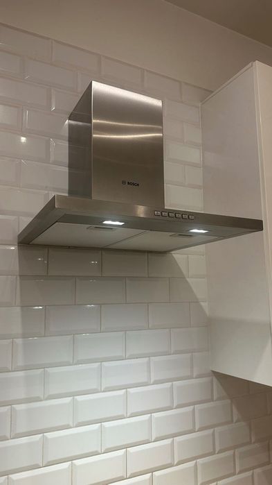 Okap kominowy Bosch, podświetlenie Led