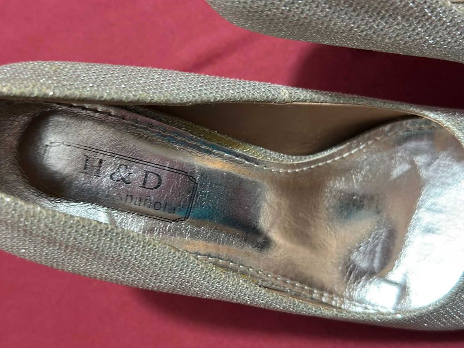 Sapatos Seaside Prateados – Nº 38 | Elegantes para Cerimónias